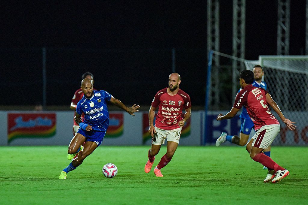 Linimasa Arema FC vs Persib Rivalitas Abadi dalam Sepak Bola Indonesia