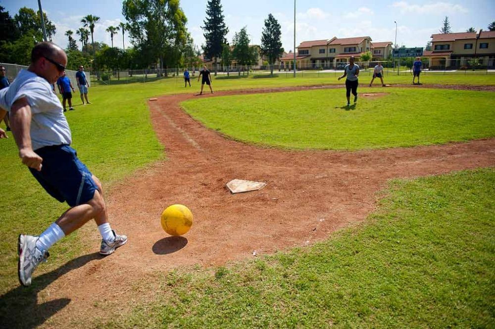 Pengertian Bola Besar Memahami Konsep dan Aplikasinya